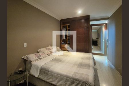 Apartamento à venda com 250m², 3 quartos e 2 vagas Apartamento à venda com 250m², 3 quartos e 2 vagasSuite 2
