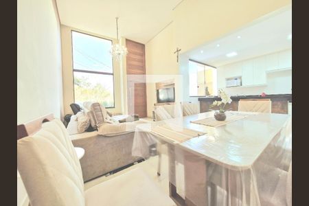 Sala de casa à venda com 4 quartos, 186m² em Sobradinho, Lagoa Santa