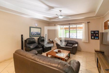 Sala de casa à venda com 3 quartos, 131m² em Presidente Altino, Osasco