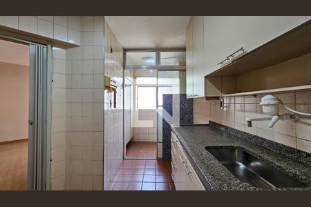 Cozinha de apartamento à venda com 2 quartos, 57m² em Jardim Anhanguera, São Paulo