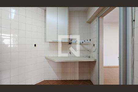 Cozinha de apartamento à venda com 2 quartos, 57m² em Jardim Anhanguera, São Paulo