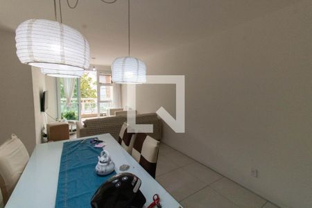 Sala de apartamento à venda com 3 quartos, 98m² em Piratininga, Niterói