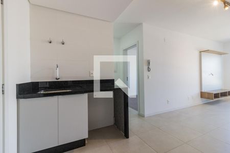 Sala/Cozinha de apartamento para alugar com 1 quarto, 46m² em Canto, Florianópolis