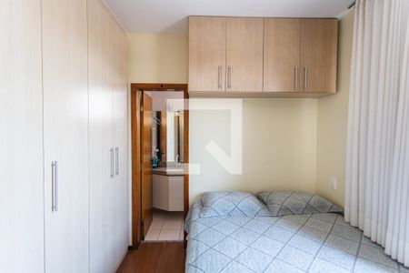 Suíte de apartamento à venda com 3 quartos, 77m² em União, Belo Horizonte