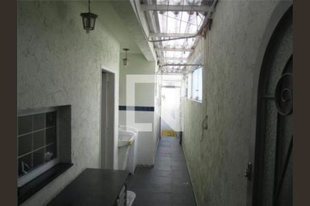 Casa à venda com 2 quartos, 136m² em Vila Scarpelli, Santo André