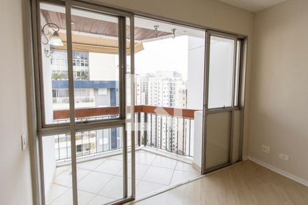 Varanda Sala de apartamento à venda com 2 quartos, 70m² em Perdizes, São Paulo