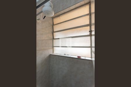 Banheiro de apartamento à venda com 1 quarto, 40m² em Centro, Campinas