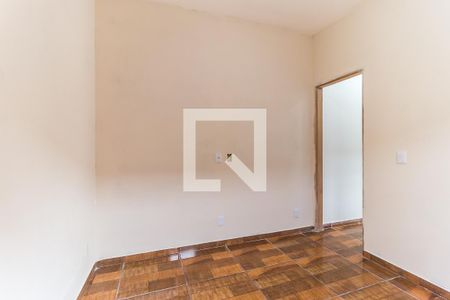 Quarto de casa para alugar com 1 quarto, 32m² em Jardim Pinheiro, Poá