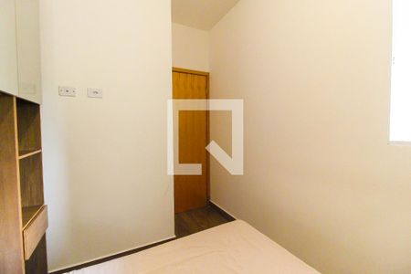 Quarto 1 de apartamento para alugar com 2 quartos, 34m² em Itaquera, São Paulo