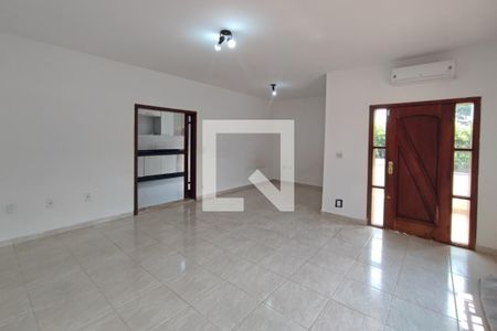 Sala de casa à venda com 5 quartos, 297m² em Jardim Aurélia, Campinas