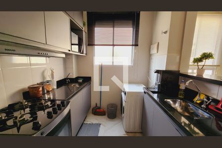 Cozinha e Área de Serviço de apartamento para alugar com 2 quartos, 45m² em Rio Abaixo, Jundiaí