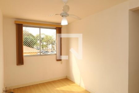 Sala de apartamento para alugar com 2 quartos, 45m² em Vila Raquel, São Paulo