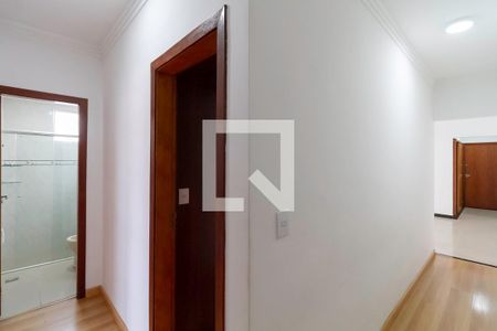 Corredor de apartamento para alugar com 3 quartos, 90m² em Manacás, Belo Horizonte