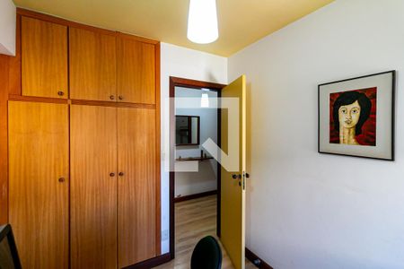 Quarto 1 de apartamento à venda com 3 quartos, 140m² em Buritis, Belo Horizonte