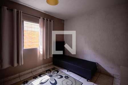 Quarto 1 de casa para alugar com 2 quartos, 100m² em Vila Caraguatá, São Paulo