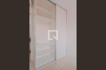 Quarto 1 de apartamento para alugar com 2 quartos, 120m² em Ondina, Salvador