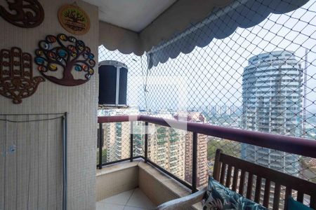 Varanda Sala de apartamento à venda com 2 quartos, 64m² em Barra da Tijuca, Rio de Janeiro