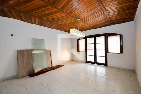 Sala de Estar de casa para alugar com 2 quartos, 80m² em Jardim Monte Carmelo, Guarulhos