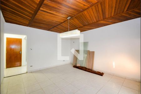 Sala de Estar de casa para alugar com 2 quartos, 80m² em Jardim Monte Carmelo, Guarulhos