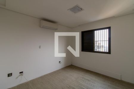 Apartamento à venda com 500m², 3 quartos e 4 vagas Apartamento à venda com 500m², 3 quartos e 4 vagasQuarto 2
