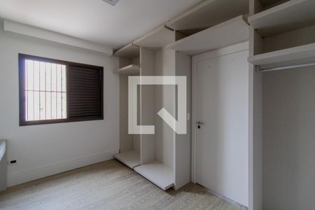 Apartamento à venda com 500m², 3 quartos e 4 vagas Apartamento à venda com 500m², 3 quartos e 4 vagasCloset da Suíte