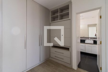 Apartamento à venda com 500m², 3 quartos e 4 vagas Apartamento à venda com 500m², 3 quartos e 4 vagasSuíte