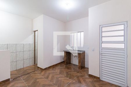 Sala/Quarto/Cozinha de casa para alugar com 1 quarto, 17m² em Vila Caldas, Carapicuíba