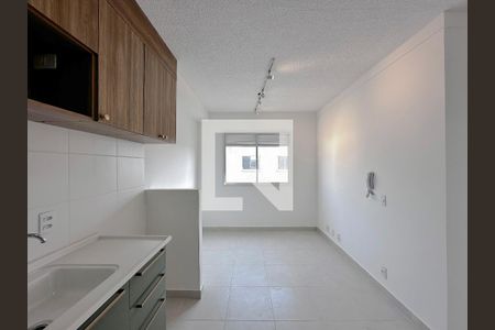 Sala/Cozinha de apartamento para alugar com 2 quartos, 32m² em Vila Socorro, São Paulo