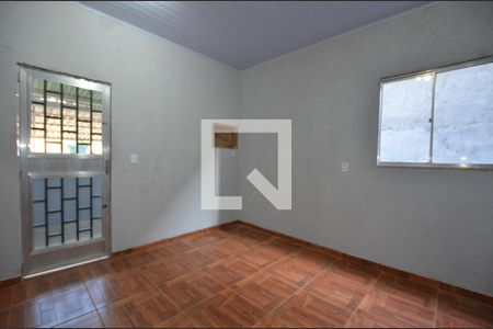 Quarto de casa para alugar com 1 quarto, 55m² em Marechal Hermes, Rio de Janeiro