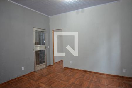 Sala de casa para alugar com 1 quarto, 55m² em Marechal Hermes, Rio de Janeiro