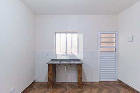 Studio de kitnet/studio para alugar com 1 quarto, 17m² em Vila Caldas, Carapicuíba