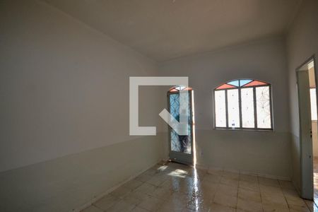 Sala de casa para alugar com 2 quartos, 120m² em Centro, Nova Iguaçu