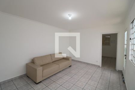 Casa à venda com 200m², 3 quartos e 2 vagasSala