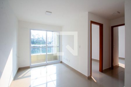 Sala de apartamento para alugar com 2 quartos, 47m² em Colubande, São Gonçalo