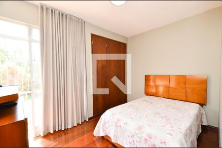 Quarto2 de apartamento à venda com 2 quartos, 60m² em Sagrada Família, Belo Horizonte