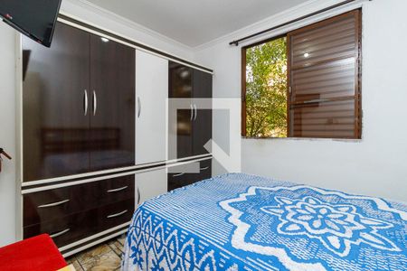 Quarto 2 de apartamento para alugar com 2 quartos, 43m² em Jardim São Luís, São Paulo