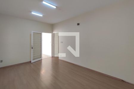 Sala de casa para alugar com 3 quartos, 150m² em Vila Nova São José, Campinas