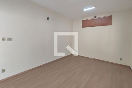 Sala de casa para alugar com 3 quartos, 150m² em Vila Nova São José, Campinas