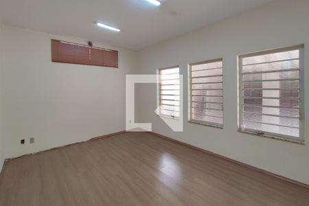 Sala de casa para alugar com 3 quartos, 150m² em Vila Nova São José, Campinas