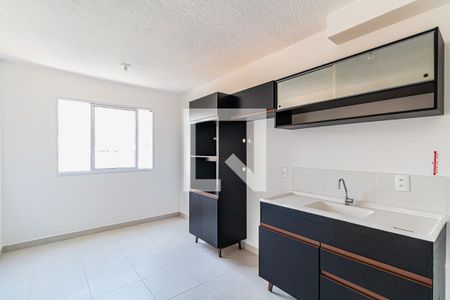 Sala/Cozinha de apartamento para alugar com 2 quartos, 33m² em Jardim Celeste, São Paulo