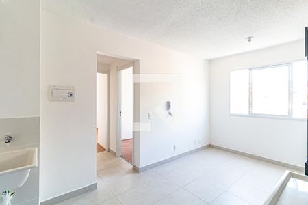 Sala/Cozinha de apartamento para alugar com 2 quartos, 33m² em Jardim Celeste, São Paulo