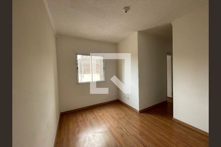 Sala de apartamento para alugar com 2 quartos, 45m² em Jardim Central, Cotia