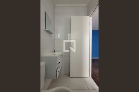 Banheiro de kitnet/studio para alugar com 1 quarto, 25m² em Casa Branca, Santo André