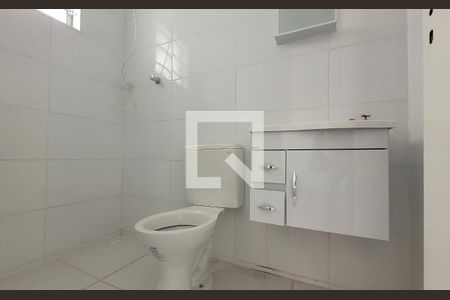 Banheiro de kitnet/studio para alugar com 1 quarto, 25m² em Casa Branca, Santo André