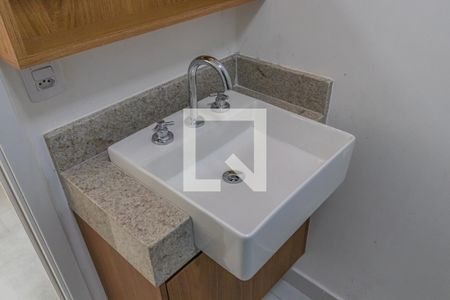 Banheiro de apartamento para alugar com 1 quarto, 46m² em Bethaville I, Barueri