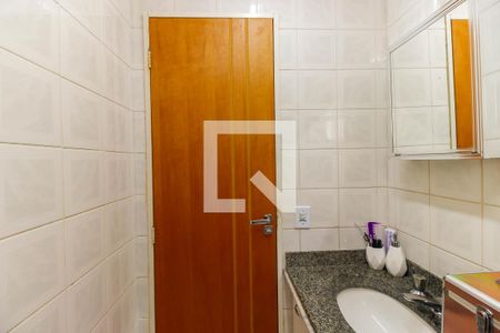 Apartamento à venda com 72m², 3 quartos e 1 vaga Apartamento à venda com 72m², 3 quartos e 1 vagaBanheiro da Suíte