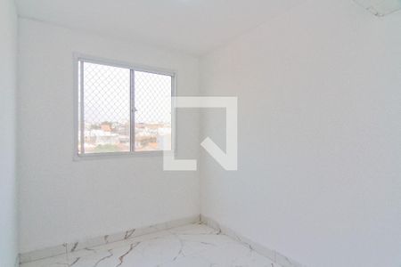 Quarto 1 de apartamento para alugar com 2 quartos, 41m² em Vila Zat, São Paulo