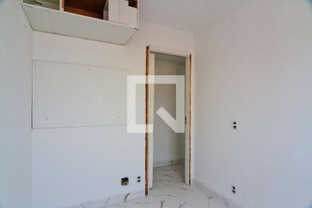 Quarto 1 de apartamento para alugar com 2 quartos, 41m² em Vila Zat, São Paulo