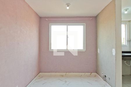 Sala de apartamento para alugar com 2 quartos, 41m² em Vila Zat, São Paulo