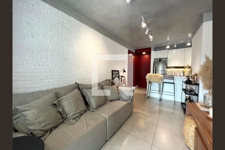 Sala de apartamento para alugar com 2 quartos, 77m² em Vila Guarani (z Sul), São Paulo